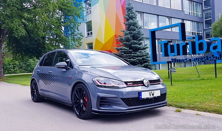 Travelnews.lv apceļo Latviju ar jauno un jaudīgo «VW Golf GTI TRC» 260987