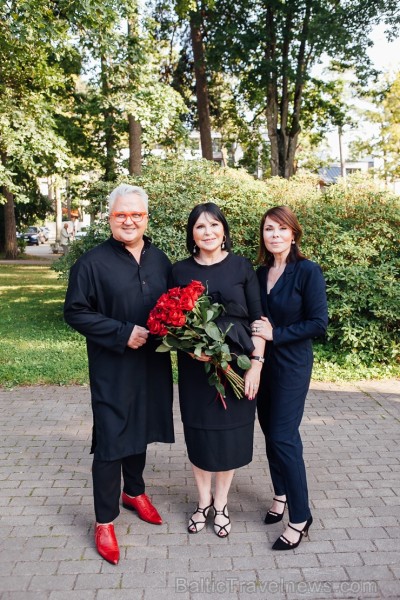 Leģendārais, pasaules operas dīvas Ineses Galantes iedvesmotais festivāls tradicionāli iezīmē Jūrmalas vasaras koncertsezonas kulmināciju Leģendārais, pasaules operas dīvas Ineses Galantes iedvesmotais festivāls tradicionāli iezīmē Jūrmalas vasaras koncertsezonas kulmināciju 261331