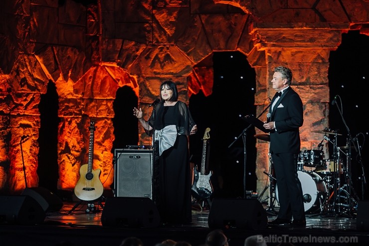 Leģendārais, pasaules operas dīvas Ineses Galantes iedvesmotais festivāls tradicionāli iezīmē Jūrmalas vasaras koncertsezonas kulmināciju Leģendārais, pasaules operas dīvas Ineses Galantes iedvesmotais festivāls tradicionāli iezīmē Jūrmalas vasaras koncertsezonas kulmināciju 261345