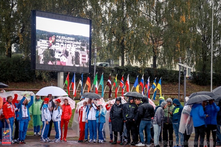 Madonā norisinās pasaules čempionāts distanču slēpošanas vasaras paveidā rollerslēpošanā, kas pulcē teju 170 dalībnieku no 15 pasaules valstīm 261505