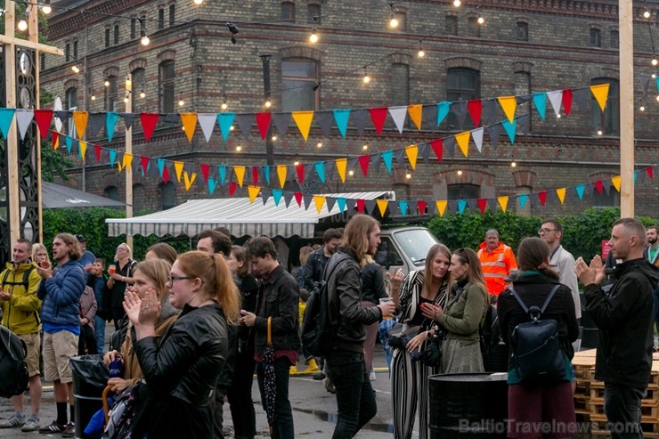 Simtgades svinību ietvaros Simtgades svinību ietvaros