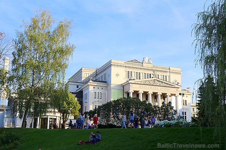 Pārdaugavas restorāns «Hercogs Fabrika» piedāvā jahtas izbraucienu ar romantiskām vakariņām pārim vai arī grupai Pārdaugavas restorāns «Hercogs Fabrika» piedāvā jahtas izbraucienu ar romantiskām vakariņām pārim vai arī grupai 261903