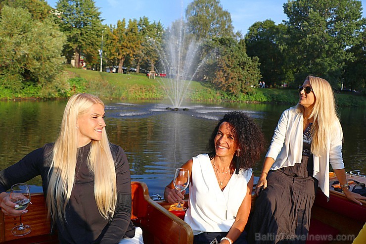 Pārdaugavas restorāns «Hercogs Fabrika» piedāvā jahtas izbraucienu ar romantiskām vakariņām pārim vai arī grupai Pārdaugavas restorāns «Hercogs Fabrika» piedāvā jahtas izbraucienu ar romantiskām vakariņām pārim vai arī grupai 261914