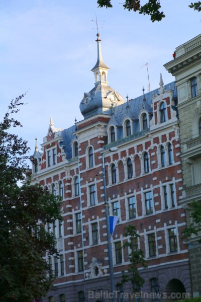Pārdaugavas restorāns «Hercogs Fabrika» piedāvā jahtas izbraucienu ar romantiskām vakariņām pārim vai arī grupai Pārdaugavas restorāns «Hercogs Fabrika» piedāvā jahtas izbraucienu ar romantiskām vakariņām pārim vai arī grupai 261925