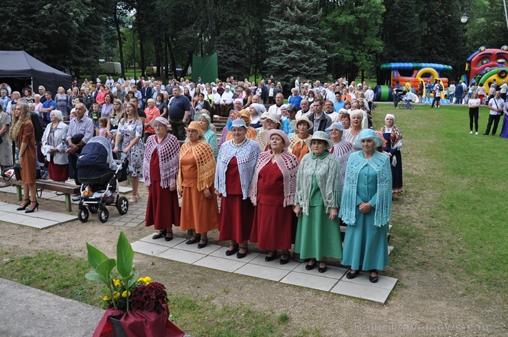 Ar seno arodu svētku tirdziņu Ar seno arodu svētku tirdziņu