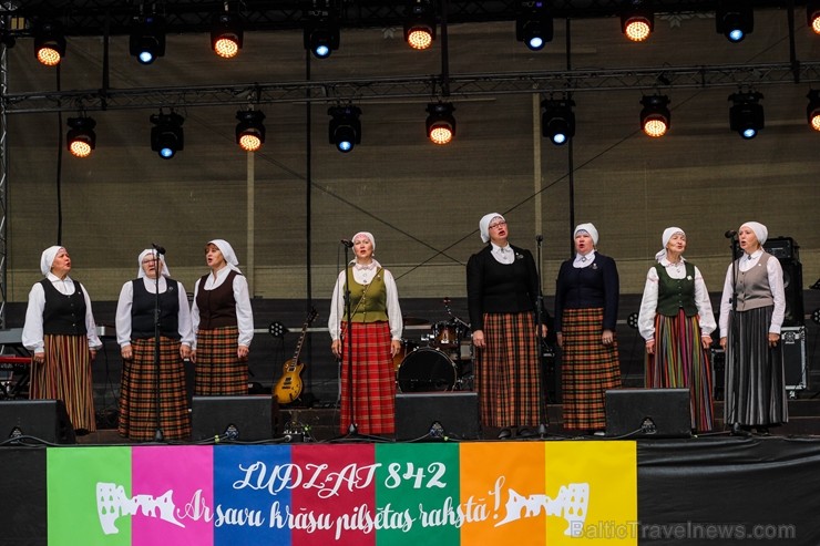 Ar seno arodu svētku tirdziņu Ar seno arodu svētku tirdziņu