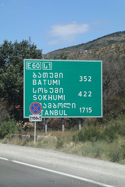 Travelnews.lv izbrauc Gruzijas autostrādes, kalnu asfalta ceļus un vēro dažādos žogu vārtus 262162