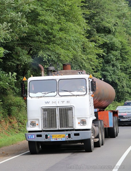 Travelnews.lv izbrauc Gruzijas autostrādes, kalnu asfalta ceļus un vēro dažādos žogu vārtus 262185