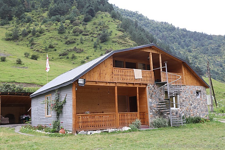 Travelnews.lv izbauda viesu nama «Jujuna’s guesthouse» viesmīlību Šatili ciemā. Atbalsta: Georgia.Travel Travelnews.lv izbauda viesu nama «Jujuna’s guesthouse» viesmīlību Šatili ciemā. Atbalsta: Georgia.Travel 263031