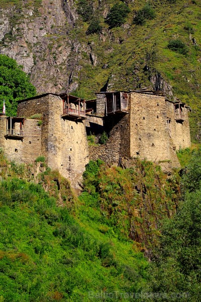 Travelnews.lv iepazīst UNESCO Pasaules mantojuma kandidātu - Šatili viduslaiku cietoksni. Atbalsta: Georgia.Travel Travelnews.lv iepazīst UNESCO Pasaules mantojuma kandidātu - Šatili viduslaiku cietoksni. Atbalsta: Georgia.Travel 263187