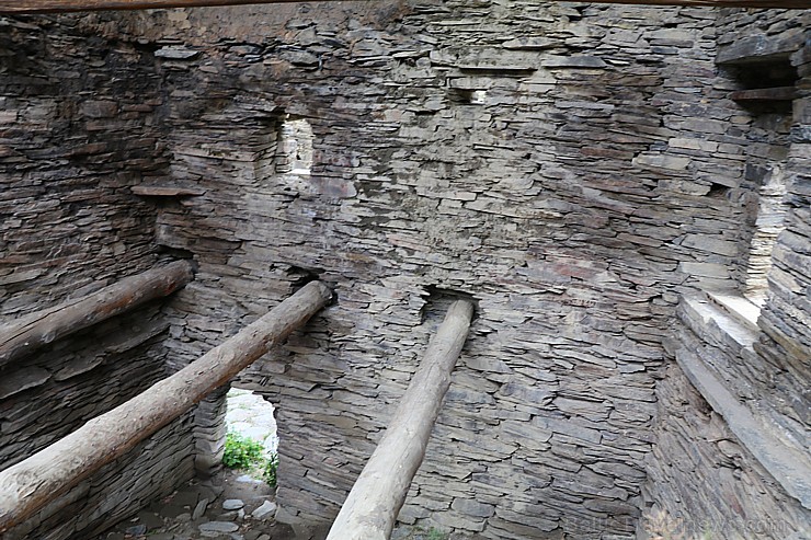 Travelnews.lv iepazīst UNESCO Pasaules mantojuma kandidātu - Šatili viduslaiku cietoksni. Atbalsta: Georgia.Travel Travelnews.lv iepazīst UNESCO Pasaules mantojuma kandidātu - Šatili viduslaiku cietoksni. Atbalsta: Georgia.Travel 263213