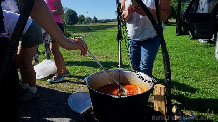 Ziemeļvidzemes biosfēras rezervāts ir vienīgā šāda veida īpaši aizsargājamā dabas teritorija Latvijā, kas aptver 457 600 hektārus sauszemes un 16 750 Ziemeļvidzemes biosfēras rezervāts ir vienīgā šāda veida īpaši aizsargājamā dabas teritorija Latvijā, kas aptver 457 600 hektārus sauszemes un 16 750 263695