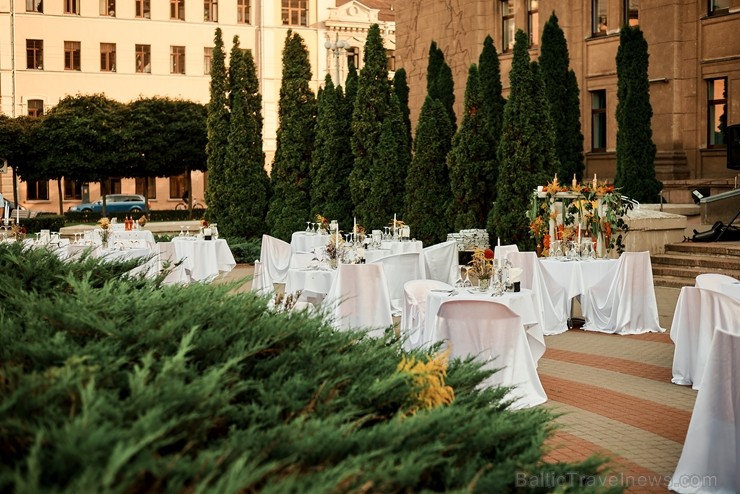 Viesnīcas Park Hotel Latgola restorāna PLAZA komanda 22.08.2019 rīkoja ekskluzīvas vakariņas neparastā vietā - Daugavpils Universitātes skvērā Viesnīcas Park Hotel Latgola restorāna PLAZA komanda 22.08.2019 rīkoja ekskluzīvas vakariņas neparastā vietā - Daugavpils Universitātes skvērā 263703