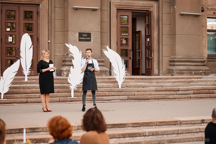 Viesnīcas Park Hotel Latgola restorāna PLAZA komanda 22.08.2019 rīkoja ekskluzīvas vakariņas neparastā vietā - Daugavpils Universitātes skvērā Viesnīcas Park Hotel Latgola restorāna PLAZA komanda 22.08.2019 rīkoja ekskluzīvas vakariņas neparastā vietā - Daugavpils Universitātes skvērā 263716