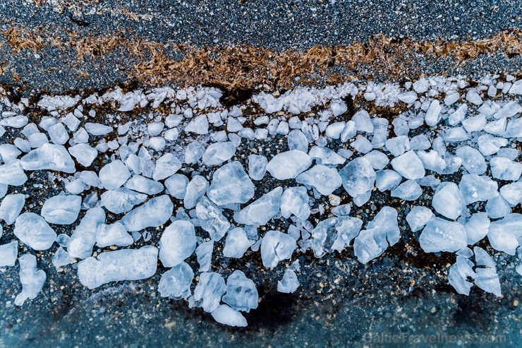 Latvijas Universitātes zinātnieki atgriezušies no ekspedīcijas Svalbāras arhipelāgā, kur tie pētīja ledājus un vides piesārņojumu vietā, kuru no Zieme Latvijas Universitātes zinātnieki atgriezušies no ekspedīcijas Svalbāras arhipelāgā, kur tie pētīja ledājus un vides piesārņojumu vietā, kuru no Zieme 263869