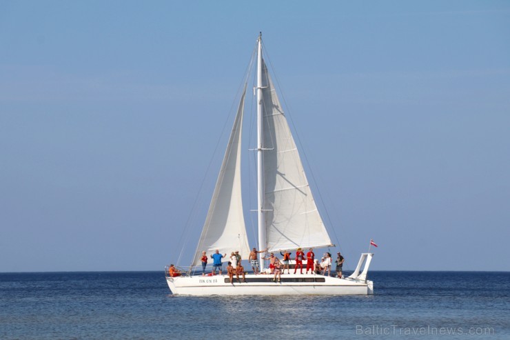 Jūrmala 1.septembri sagaida ar saulainu un labi apmeklētu pludmali 263979