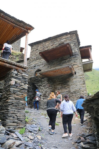 Travelnews.lv apmeklē Mutso ciemu Kaukāza kalnos un iepazīst viduslaiku cietoksni. Atbalsta: Georgia.Travel Travelnews.lv apmeklē Mutso ciemu Kaukāza kalnos un iepazīst viduslaiku cietoksni. Atbalsta: Georgia.Travel 264033