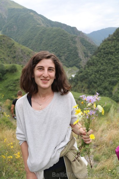 Travelnews.lv apmeklē Mutso ciemu Kaukāza kalnos un iepazīst viduslaiku cietoksni. Atbalsta: Georgia.Travel Travelnews.lv apmeklē Mutso ciemu Kaukāza kalnos un iepazīst viduslaiku cietoksni. Atbalsta: Georgia.Travel 264068