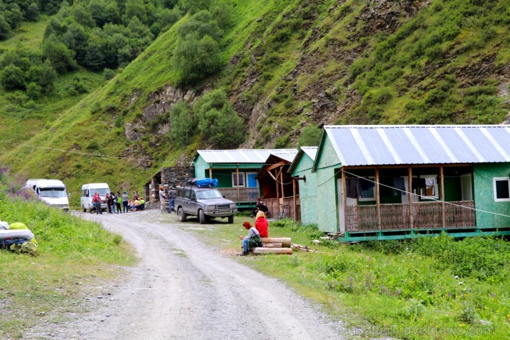Travelnews.lv apmeklē Mutso ciemu Kaukāza kalnos un iepazīst viduslaiku cietoksni. Atbalsta: Georgia.Travel Travelnews.lv apmeklē Mutso ciemu Kaukāza kalnos un iepazīst viduslaiku cietoksni. Atbalsta: Georgia.Travel 264106