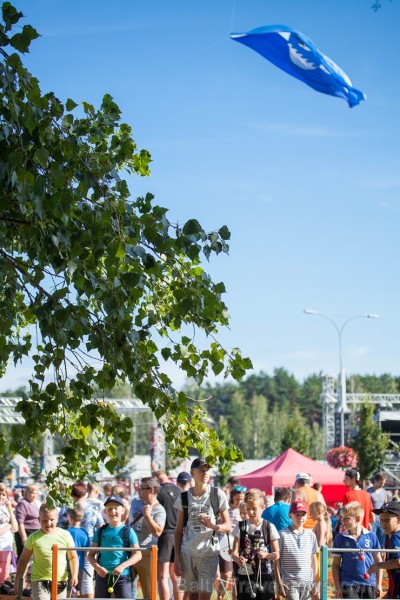 Visas sestdienas garumā Kauguros skanēja muzikāli priekšnesumi un norisinājās daudzveidīgas radošas un sportiskas aktivitātes Visas sestdienas garumā Kauguros skanēja muzikāli priekšnesumi un norisinājās daudzveidīgas radošas un sportiskas aktivitātes 264220