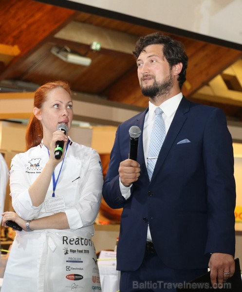 Latvijas populārākie šefpavāri izstādē «Riga Food 2019» cīnās par Latvijas labākā meistarpavāra titulu Latvijas populārākie šefpavāri izstādē «Riga Food 2019» cīnās par Latvijas labākā meistarpavāra titulu 264434