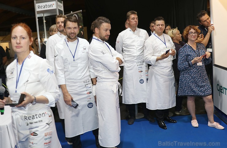 Latvijas populārākie šefpavāri izstādē «Riga Food 2019» cīnās par Latvijas labākā meistarpavāra titulu Latvijas populārākie šefpavāri izstādē «Riga Food 2019» cīnās par Latvijas labākā meistarpavāra titulu 264443