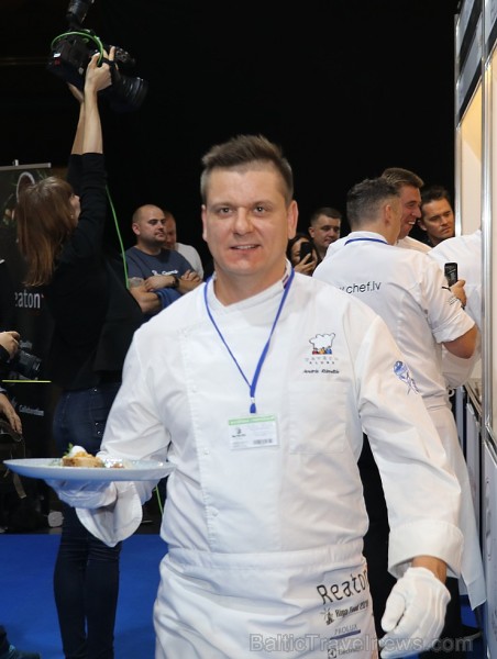 Latvijas populārākie šefpavāri izstādē «Riga Food 2019» cīnās par Latvijas labākā meistarpavāra titulu Latvijas populārākie šefpavāri izstādē «Riga Food 2019» cīnās par Latvijas labākā meistarpavāra titulu 264456