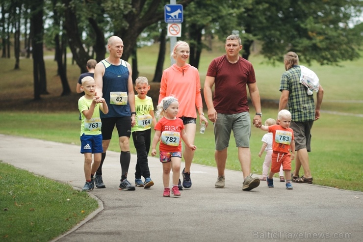 Pozitīvā, sportiskā un jautrā gaisotnē, pulcējot vairāk kā pus tūkstoti dalībnieku, noslēdzās skriešanas seriāla Pozitīvā, sportiskā un jautrā gaisotnē, pulcējot vairāk kā pus tūkstoti dalībnieku, noslēdzās skriešanas seriāla