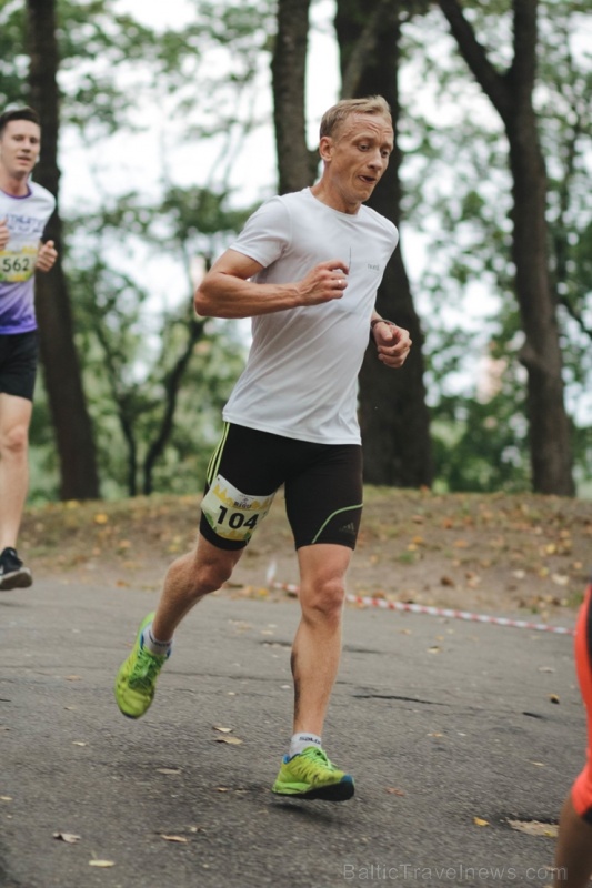 Pozitīvā, sportiskā un jautrā gaisotnē, pulcējot vairāk kā pus tūkstoti dalībnieku, noslēdzās skriešanas seriāla Pozitīvā, sportiskā un jautrā gaisotnē, pulcējot vairāk kā pus tūkstoti dalībnieku, noslēdzās skriešanas seriāla