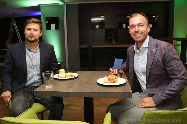 Vecrīgas 5 zvaigžņu viesnīca «Pullman Riga Old Town» 13.09.2019 svin 3.gadu jubileju ar zirga tematiku Vecrīgas 5 zvaigžņu viesnīca «Pullman Riga Old Town» 13.09.2019 svin 3.gadu jubileju ar zirga tematiku 265440