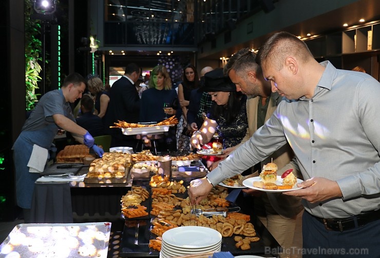 Vecrīgas 5 zvaigžņu viesnīca «Pullman Riga Old Town» 13.09.2019 svin 3.gadu jubileju ar zirga tematiku Vecrīgas 5 zvaigžņu viesnīca «Pullman Riga Old Town» 13.09.2019 svin 3.gadu jubileju ar zirga tematiku 265453