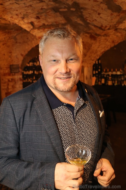 Vecrīgas 5 zvaigžņu viesnīca «Pullman Riga Old Town» 13.09.2019 svin 3.gadu jubileju ar zirga tematiku Vecrīgas 5 zvaigžņu viesnīca «Pullman Riga Old Town» 13.09.2019 svin 3.gadu jubileju ar zirga tematiku 265472
