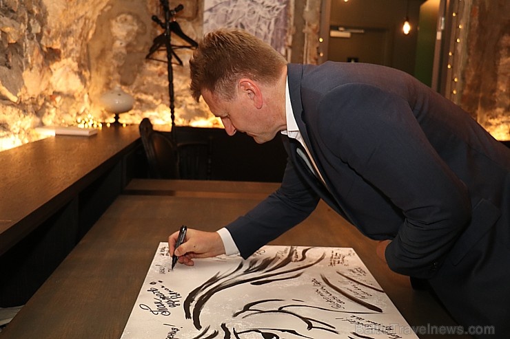 Vecrīgas 5 zvaigžņu viesnīca «Pullman Riga Old Town» 13.09.2019 svin 3.gadu jubileju ar zirga tematiku Vecrīgas 5 zvaigžņu viesnīca «Pullman Riga Old Town» 13.09.2019 svin 3.gadu jubileju ar zirga tematiku 265488