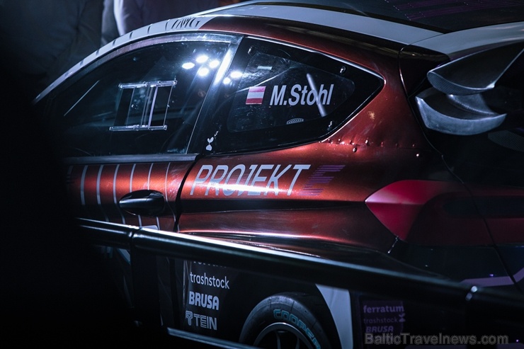 Travelnews.lv ar «Renault Mūsa Motors Rīga» atbalstu iepazīst Pasaules rallijkrosa čempionāta aizkulises Latvijā. Foto: Toms Svilāns Travelnews.lv ar «Renault Mūsa Motors Rīga» atbalstu iepazīst Pasaules rallijkrosa čempionāta aizkulises Latvijā. Foto: Toms Svilāns 265728
