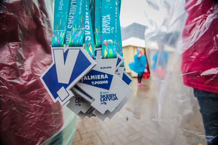 Valmieras ielas skriešanas svētkos piepildīja lielāki un mazāki sportisti, līdzjutēji un tūristi Valmieras ielas skriešanas svētkos piepildīja lielāki un mazāki sportisti, līdzjutēji un tūristi 265960