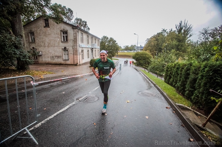 Valmieras ielas skriešanas svētkos piepildīja lielāki un mazāki sportisti, līdzjutēji un tūristi Valmieras ielas skriešanas svētkos piepildīja lielāki un mazāki sportisti, līdzjutēji un tūristi 265973