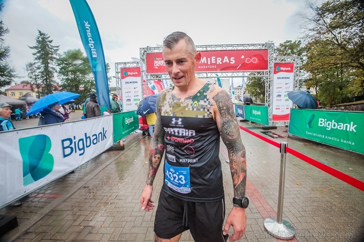 Valmieras ielas skriešanas svētkos piepildīja lielāki un mazāki sportisti, līdzjutēji un tūristi Valmieras ielas skriešanas svētkos piepildīja lielāki un mazāki sportisti, līdzjutēji un tūristi 265980