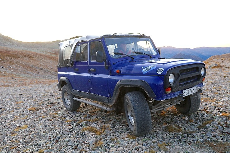 Travelnews.lv ar apvidus spēkratu «UAZ» dodas Kaukāza kalnu bezceļos. Atbalsta: Magtur 266672