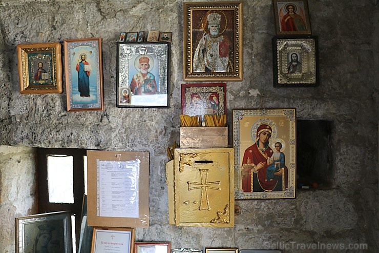 Travelnews.lv apmeklē darbojošu 10. gadsimta kristiešu Šoanina dievnamu osetīņu ciemā. Atbalsta: Magtur Travelnews.lv apmeklē darbojošu 10. gadsimta kristiešu Šoanina dievnamu osetīņu ciemā. Atbalsta: Magtur 266981