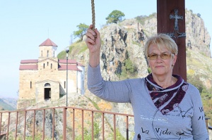 Travelnews.lv apmeklē darbojošu 10. gadsimta kristiešu Šoanina dievnamu osetīņu ciemā