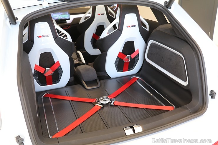 «Green Motors» divas dienas publikai prezentē jaunā koncepta auto «Škoda Vision RS» 267005