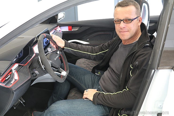 «Green Motors» divas dienas publikai prezentē jaunā koncepta auto «Škoda Vision RS» 267014