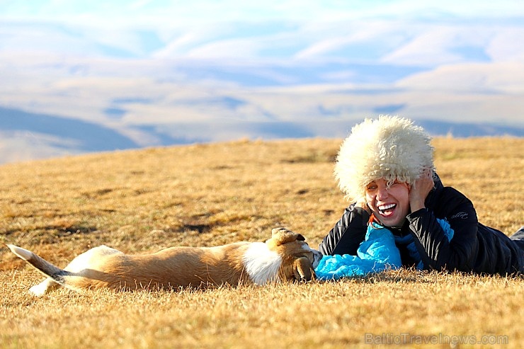 Travelnews.lv rīta agrumā apjūsmo Eiropas augstāko virsotni Elbruss. Atbalsta: Magtur 267247