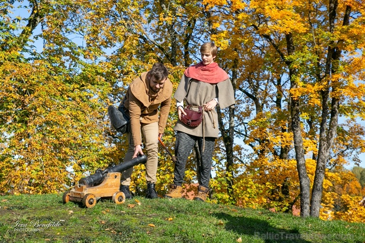 Kuldīgā ar bagātīgu tirdziņu, gardiem ēdieniem, dzērieniem un izklaidēm ikvienu apmeklētāju sagaidīja nozīmīgākais rudens pasākums – Hercoga Jēkaba ga Kuldīgā ar bagātīgu tirdziņu, gardiem ēdieniem, dzērieniem un izklaidēm ikvienu apmeklētāju sagaidīja nozīmīgākais rudens pasākums – Hercoga Jēkaba ga 267615