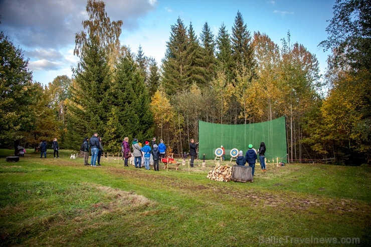 Vienkoču parkā norisinājās Uguns Nakts, kura mērķis ir vienu īso rudens dienu padarīt ilgāk gaišu, dot iespēju uzlādēt sevi ar sveču gaismu un siltumu Vienkoču parkā norisinājās Uguns Nakts, kura mērķis ir vienu īso rudens dienu padarīt ilgāk gaišu, dot iespēju uzlādēt sevi ar sveču gaismu un siltumu 267646