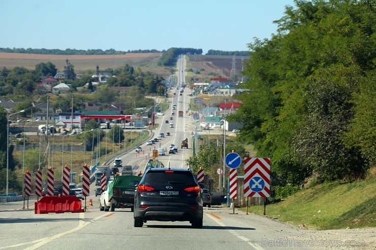 Travelnews.lv ceļo ar auto no Terskola Elbrusa piekājē uz Miņeraļnije Vodi. Atbalsta: Magtur 268275