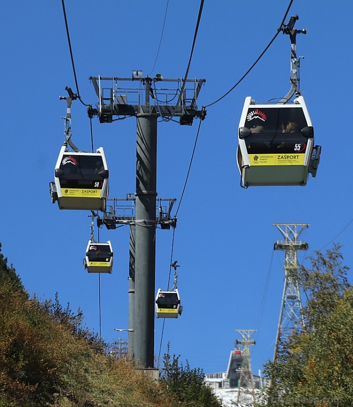 Travelnews.lv ar gaisa trošu vagoniņu uzbrauc sniegotajā Elbrusā līdz 3847 metriem. Atbalsta: Magtur Travelnews.lv ar gaisa trošu vagoniņu uzbrauc sniegotajā Elbrusā līdz 3847 metriem. Atbalsta: Magtur 268340