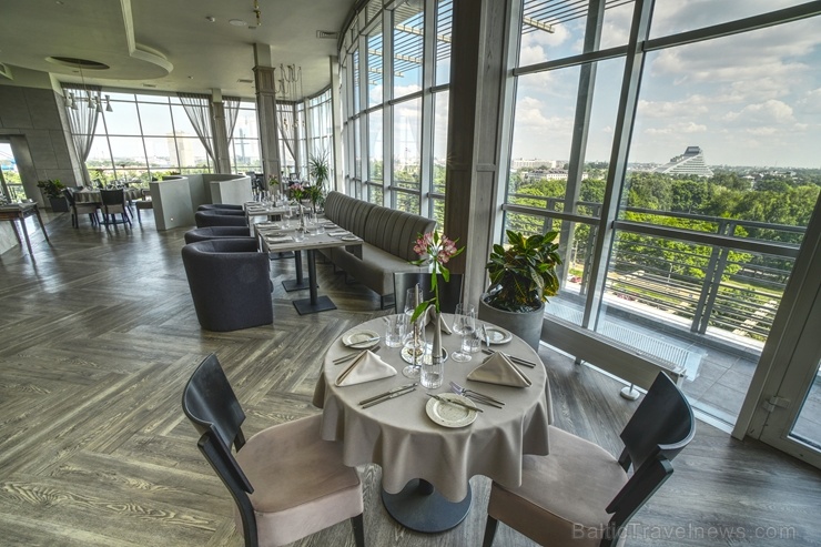 Bellevue Park Hotel Riga aicina ikvienu izbaudīt īpašo rudens nedēļas piedāvājumu 11.stāva panorāmas restorānā Le Sommet Bellevue Park Hotel Riga aicina ikvienu izbaudīt īpašo rudens nedēļas piedāvājumu 11.stāva panorāmas restorānā Le Sommet 268425