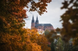 Rēzeknes septiņos pakalnos spēlējas mākslinieks Rudens
