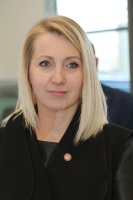 32